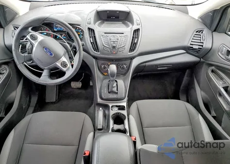 2016 Ford Escape S z USA, uszkodzony, nr VIN 1FMCU0F72GUC04951